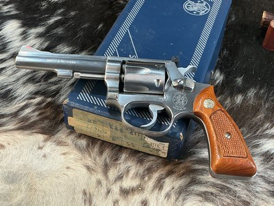 First Year Gun, 1983 Smith & Wesson model 651 Stainless .22 Magnum “J” Frame Target Revolver, 4”, Boxed. Trades Welcome. - Image 22 of 23