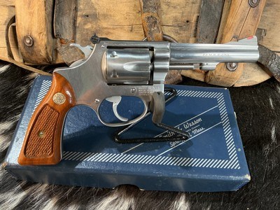 First Year Gun, 1983 Smith & Wesson model 651 Stainless .22 Magnum “J” Frame Target Revolver, 4”, Boxed. Trades Welcome. - Image 10 of 23