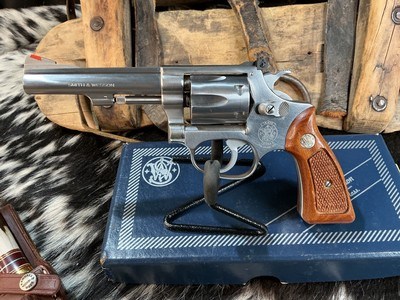 First Year Gun, 1983 Smith & Wesson model 651 Stainless .22 Magnum “J” Frame Target Revolver, 4”, Boxed. Trades Welcome. - Image 11 of 23