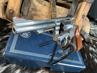 First Year Gun, 1983 Smith & Wesson model 651 Stainless .22 Magnum “J” Frame Target Revolver, 4”, Boxed. Trades Welcome. - Image 17 of 23