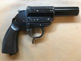 Model 1934 Flare Pistol, ayf 42 code, by Erma-Werke, Erfurt. - 2 of 15