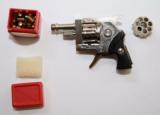 XYTHOS Miniature handgun - Nickel 2mm pinfire Austrian made gun / flare set in original case - 5 of 9