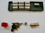 XYTHOS Miniature handgun - Nickel 2mm pinfire Austrian made gun / flare set in original case - 3 of 9
