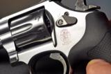 Smith & Wesson Model 617 - 6 of 15