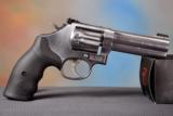 Smith & Wesson Model 617 - 8 of 15