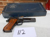 Smith and Wesson Model 52-2. 38SPL. Cal. Semi-Auto.
It has the the Box - 1 of 9