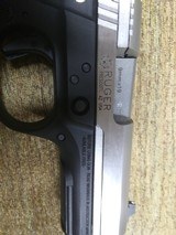 Ruger SR9 Stainless - 5 of 10