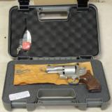 Smith & Wesson Model 627-5 Performance Center .357 Magnum 8-Shot Revolver NIB S/N CWV7476 - 7 of 7