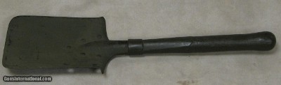 German WWI Imperial Trench Shovel Dated 1915 With Carrier