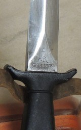 Gerber Vintage Mark 1 Dagger & Leather Sheath S/N 035014 - 5 of 5