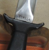 Gerber Vintage Mark 1 Dagger & Leather Sheath S/N 035014 - 4 of 5