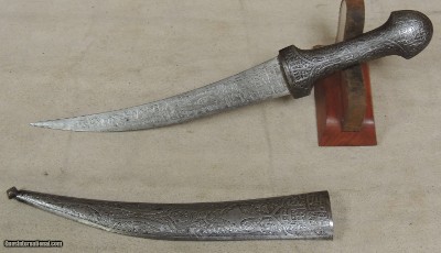 Turkish Khanjar Dagger & Scabbard *Silver Chased Etching