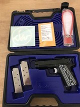 Dan Wesson ECO 45 ACP 1911 /w/ 3 Mags - 2 Grips - 5 of 5
