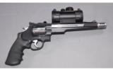 Smith & Wesson Hunter 44Mag - 1 of 2