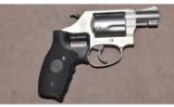 Smith & Wesson ~ 637-2 ~ 38 Special - 1 of 2