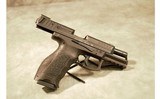 HECKLER & KOCH ~ VP9 ~ 9MM - 5 of 8