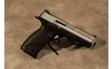 Smith & Wesson ~ M&P40 ~ .40S&W - 1 of 6