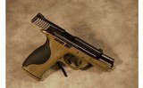 Smith & Wesson ~ M&P40 ~ .40S&W - 5 of 9