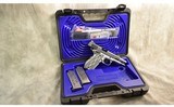 Dan Wesson Firearms~ Valor~.45 ACP - 3 of 3