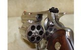 Colt~Python~.357 Magnum - 5 of 7