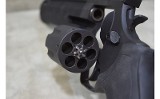 Taurus~Raging Hunter~.44 magnum - 5 of 7