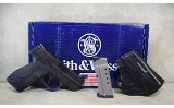 Smith & Wesson~M&P 40 Shield~.40 S&W - 2 of 6