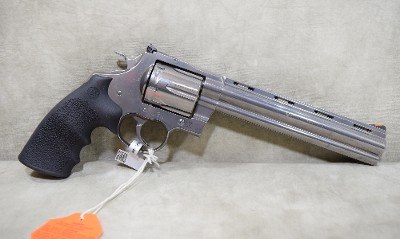 Colt~Anaconda~.44 Magnum