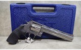 Colt~Anaconda~.44 Magnum - 2 of 9