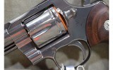 Colt~Python~.357 Magnum - 9 of 10