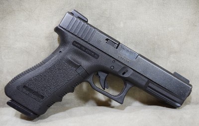 Glock~22~.40 S&W