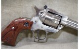 Ruger~New Model Single Six~.22 cal / .22 WMR - 4 of 11