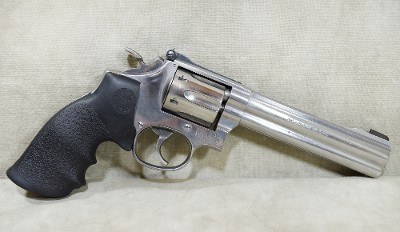 Smith & Wesson~617-1~.22 Long Rifle