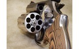 Smith & Wesson~686-6~.357 magnum - 7 of 11