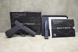 Glock~17 Gen 1 Classic~9mm Luger - 1 of 10