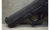 Glock~17 Gen 1 Classic~9mm Luger - 9 of 10