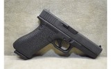 Glock~17 Gen 1 Classic~9mm Luger - 2 of 10