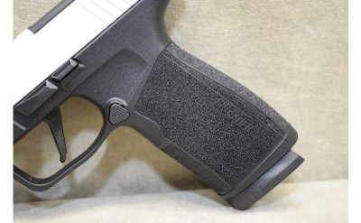 SIG SAUER~P365X Freedom~9mm Luger - Image 10 of 10