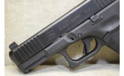 Glock~19 Gen 5~9mm Luger - Image 9 of 10