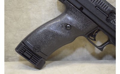 Hi-Point~JCP~.40 S&W - Image 3 of 9