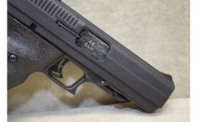 Hi-Point~JCP~.40 S&W - Image 4 of 9