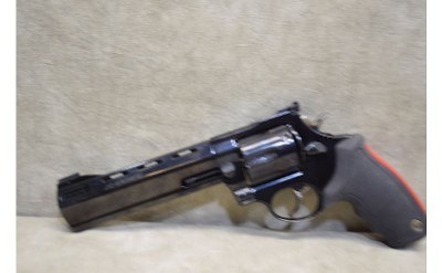 Taurus~Raging Bull~.44 Remington - Image 6 of 9