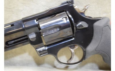 Taurus~Raging Bull~.44 Remington - Image 8 of 9