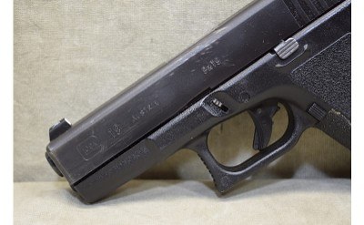 Glock~19 Gen 1~9mm Luger - Image 8 of 9