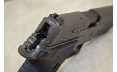 SIG SAUER~P226 Legion~.40 S&W - Image 5 of 9