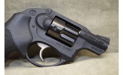 Ruger~LCR~.38 SPL +P - Image 4 of 9