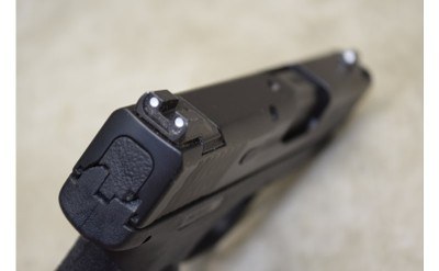 Smith & Wesson~M&P 9 Shield~9mm Luger - Image 5 of 9