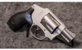 Smith & Wesson
~ 642-2 ~ .38 Spec - 1 of 2