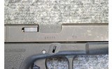 Glock ~ Early Gen2 19 ~ 9mm Luger - 3 of 4