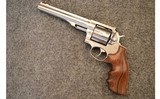 Ruger ~ Redhawk ~ .44 Remington Magnum - 2 of 4