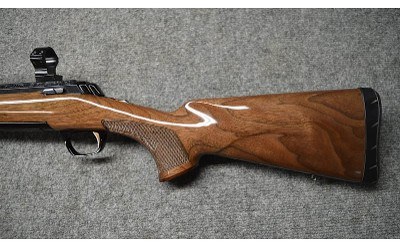 BROWNING ~ X-BOLT MEDALLION ~ .270 WSM - Image 5 of 11